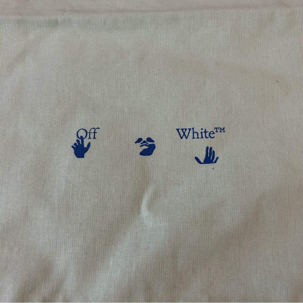 Off-White Sneaker Shoe Bag - Picture 6 of 10